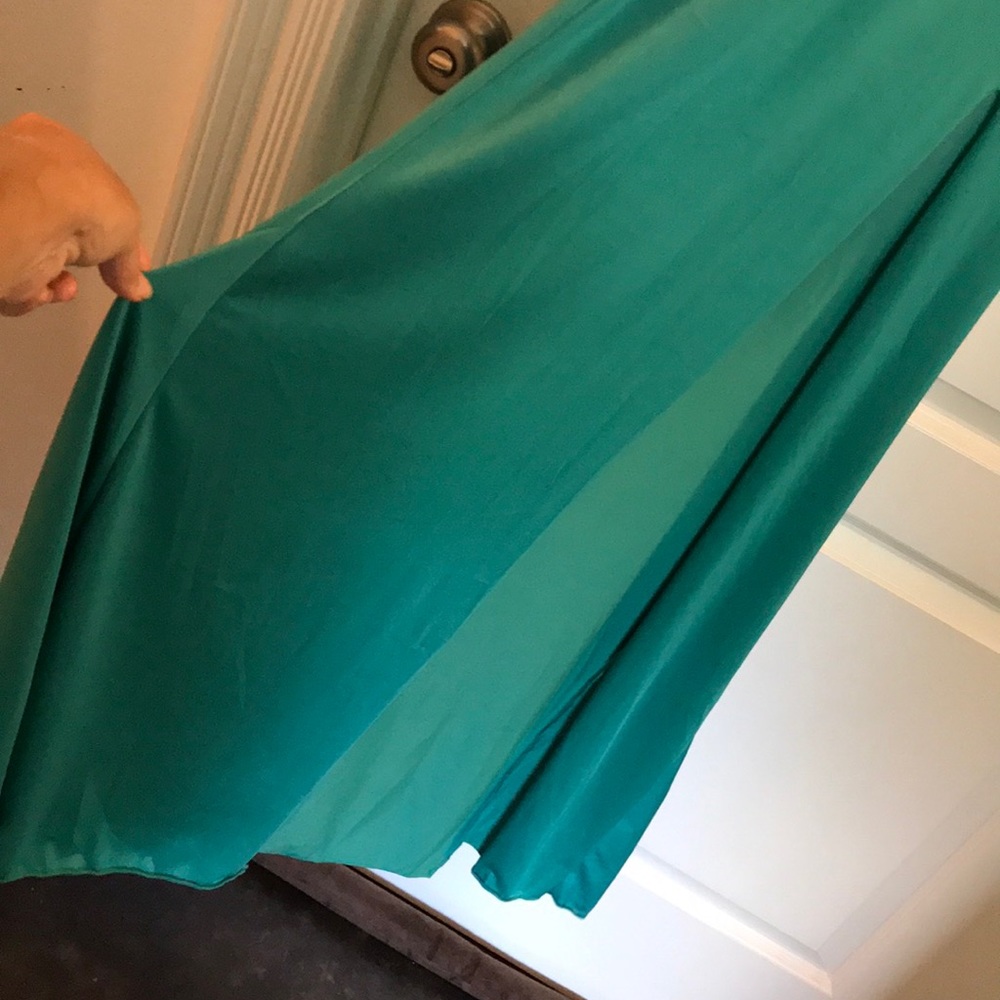Dress - Picture 3 of 6